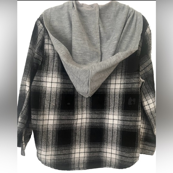 Kids unisex size 4 black and white plaid button‎ down shirt with hood - Picture 2 of 2